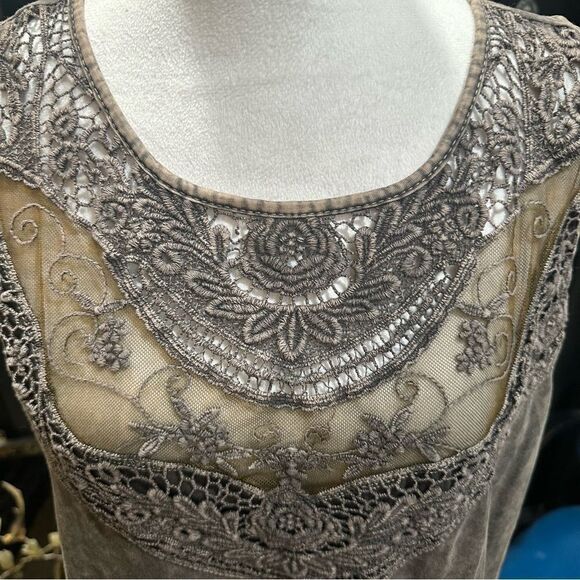 Easel Rose Embroidered Lace Tank Tunic Top Size Small - Picture 3 of 9